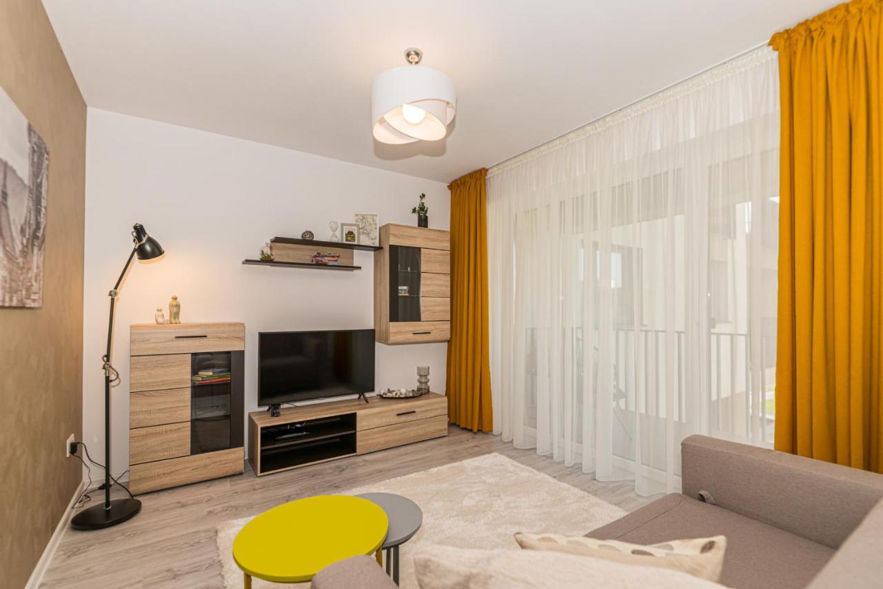 Rentforcomfort Apartment Ella 2 Braşov Exterior foto